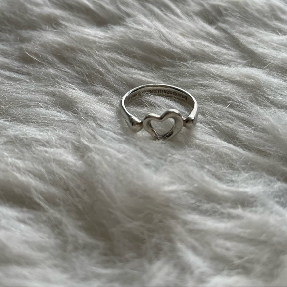 Tiffany and Co. Open Heart Ring Size 4 - Picture 12 of 14
